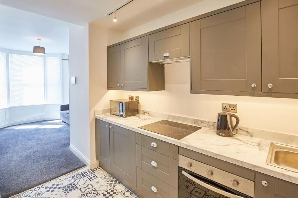 Apt 1 - Queens Court Scarborough Exteriér fotografie